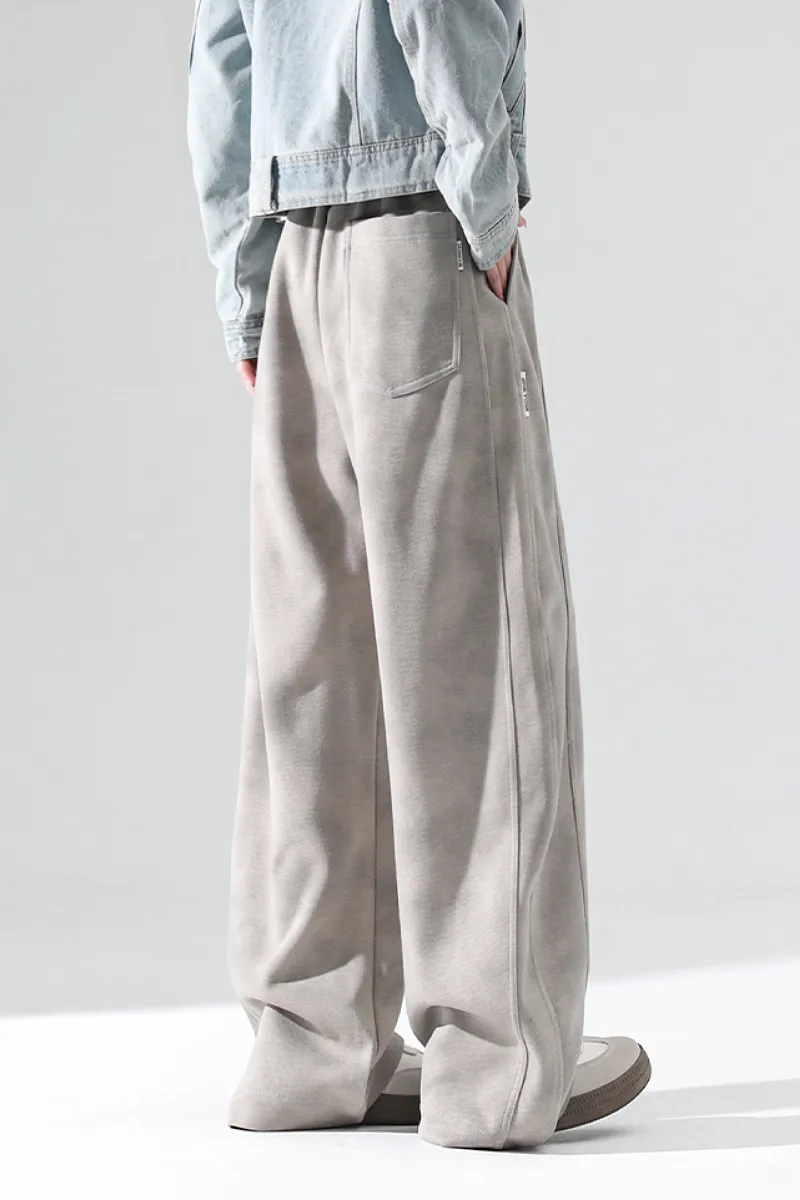 Baggy Low-Rise Wide-Leg Fleece Sweatpants