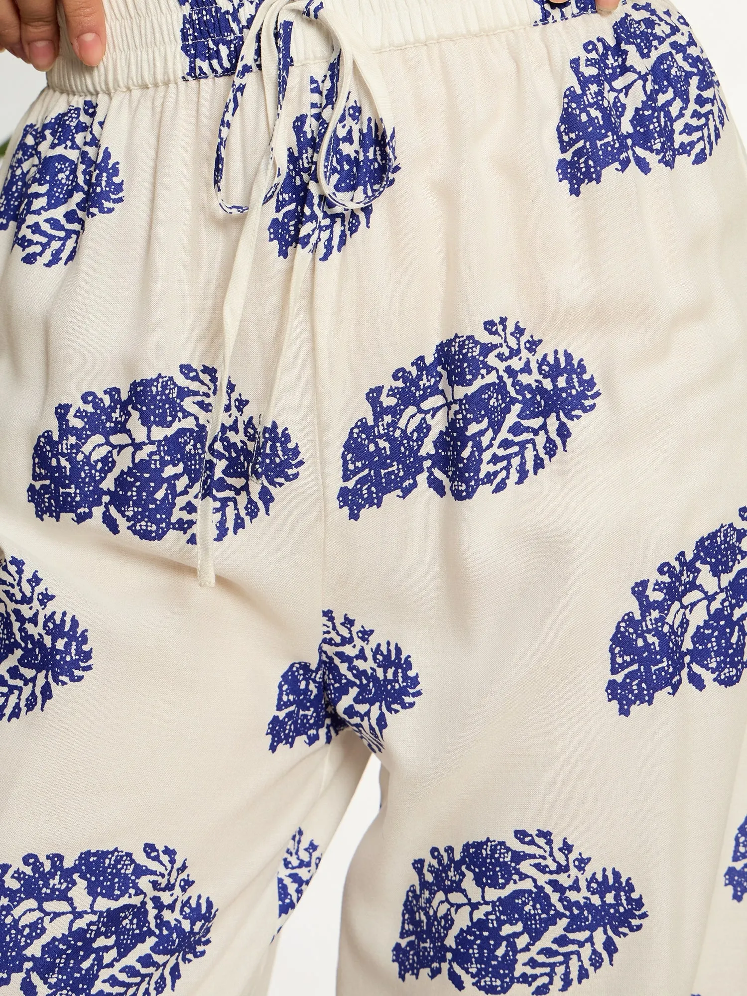 Berrylush Women White & Blue Paisley Printed High-Rise Elastic Waist Viscose Rayon Tie-Up Flat-Front Pleat Regular Trousers