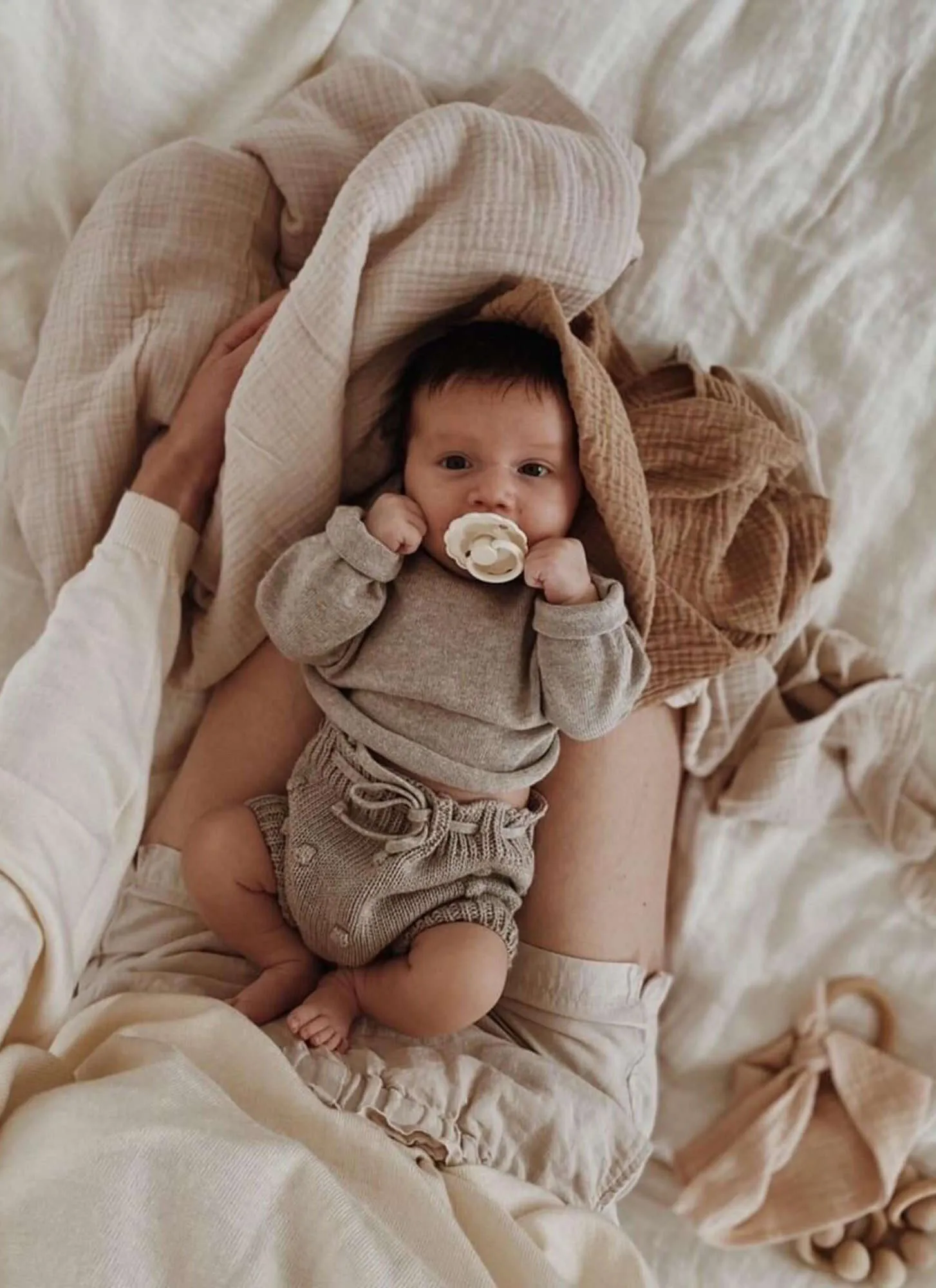 Knitted Sweater/Cardigan