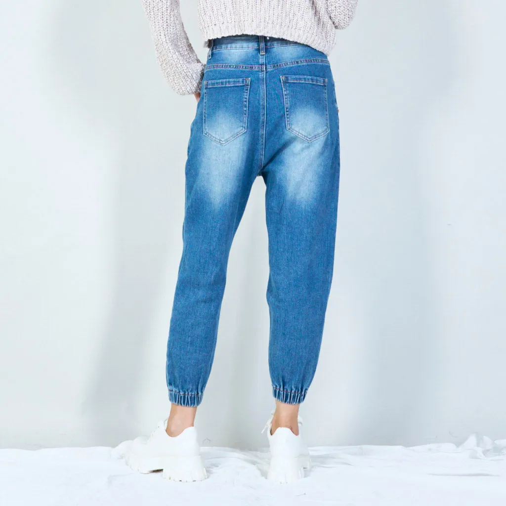 Trendy high-waist jeans with studded pockets wholesale